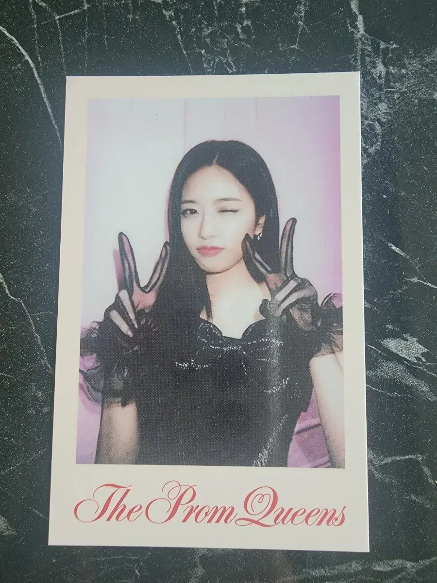 ive yujin promqueen photocard to sell