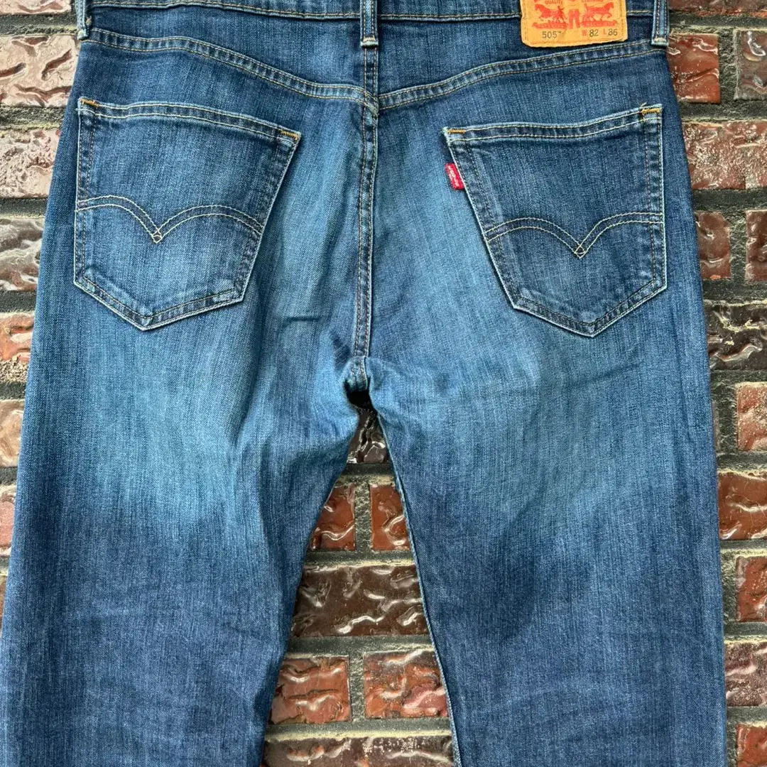 Levi's 505 레귤러 스트레이트핏 Denim Pants