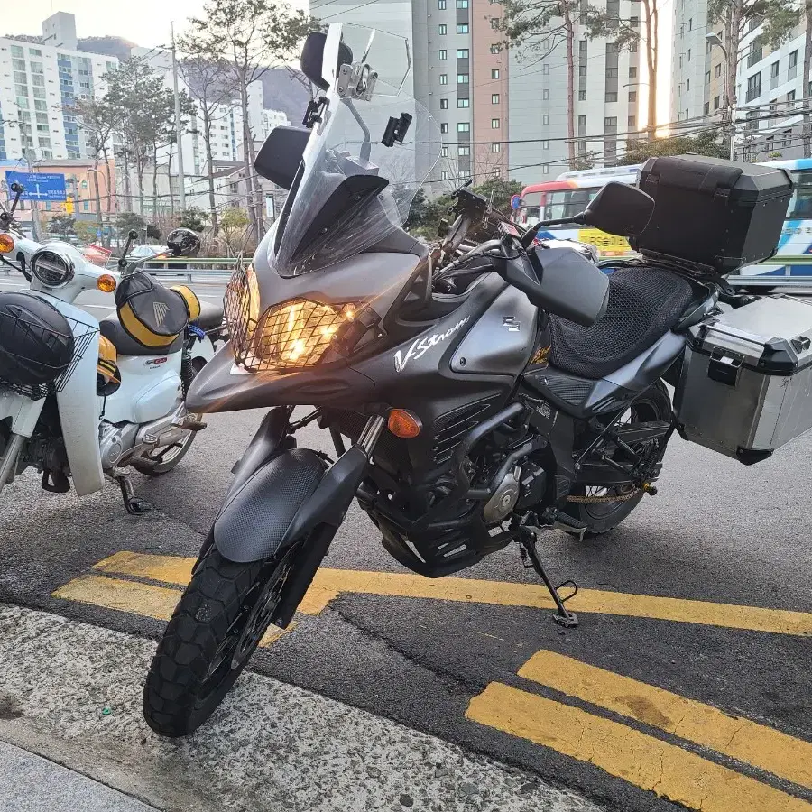 스즈키 브이스트롬 (V-STROM)650 판매합니다!(위탁매물)