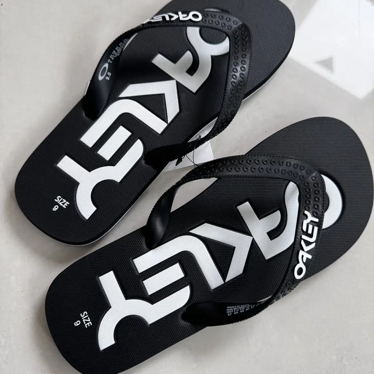 오클리 콜리지 플립 플랍 oakley College Flip Flop