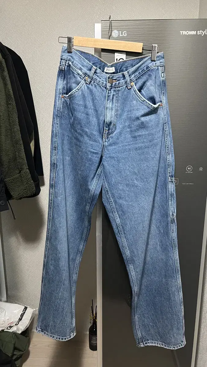 [NEW] Zara Men's Mid Blue Jeans for Sale (Relaxed, Wide Fit)