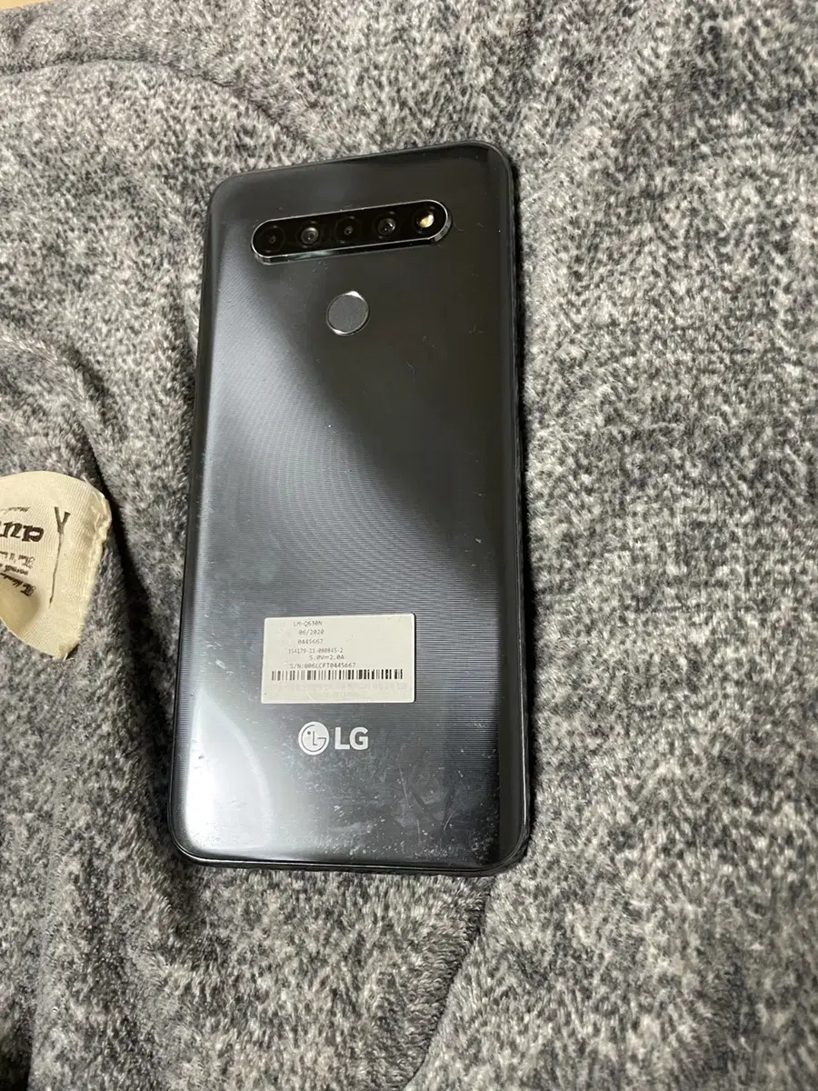 LG Q61 스마트폰