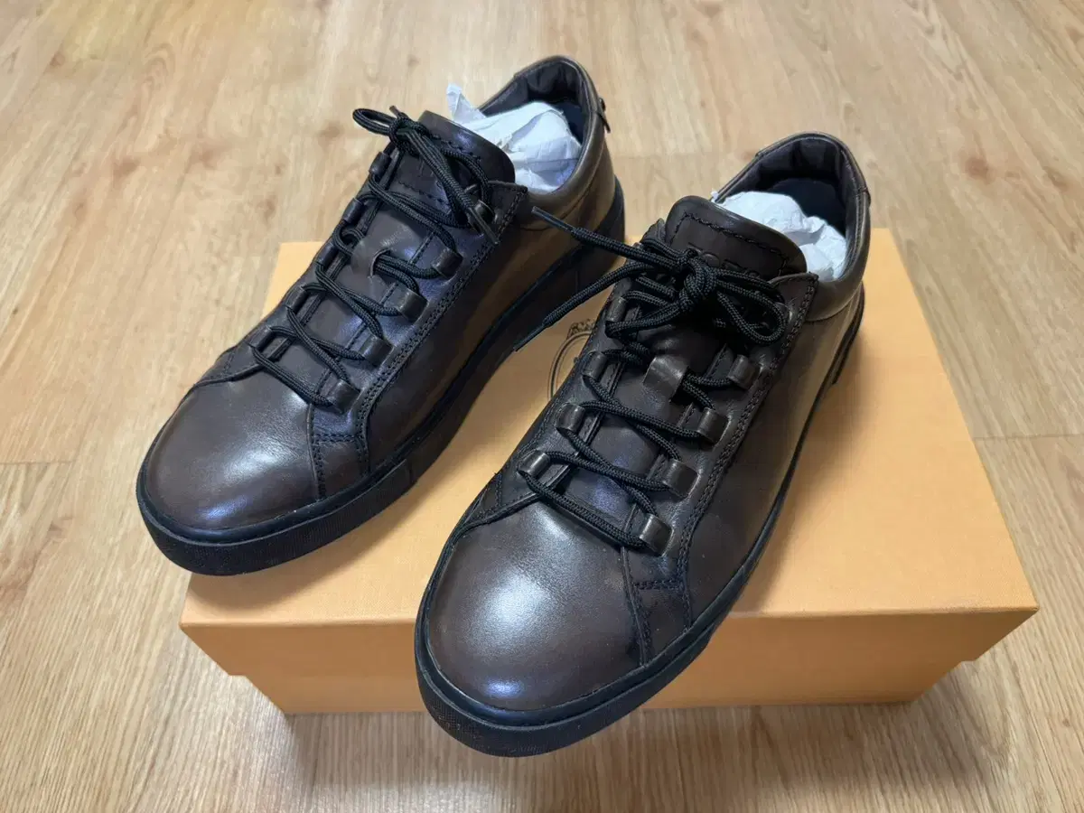 Tod's Men's Sneakers Size 7 (260)