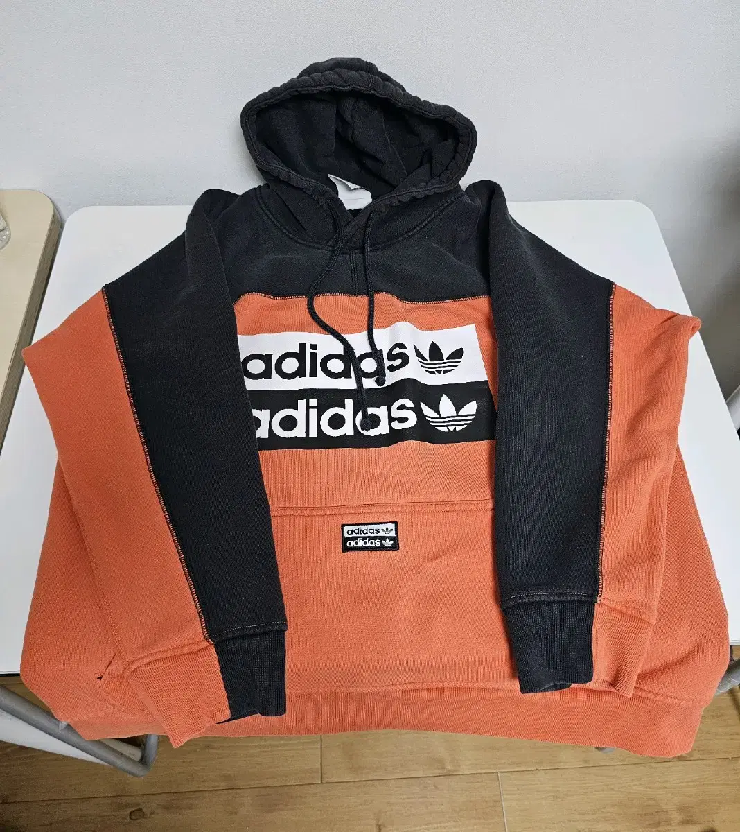 Adidas hoodie (I'm selling it cheap because it's damaged in an obscure spot.