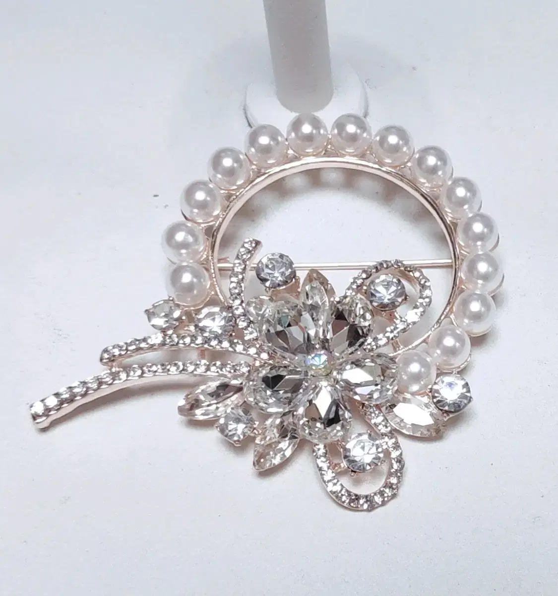 Floral Cubic Pearl Brooch