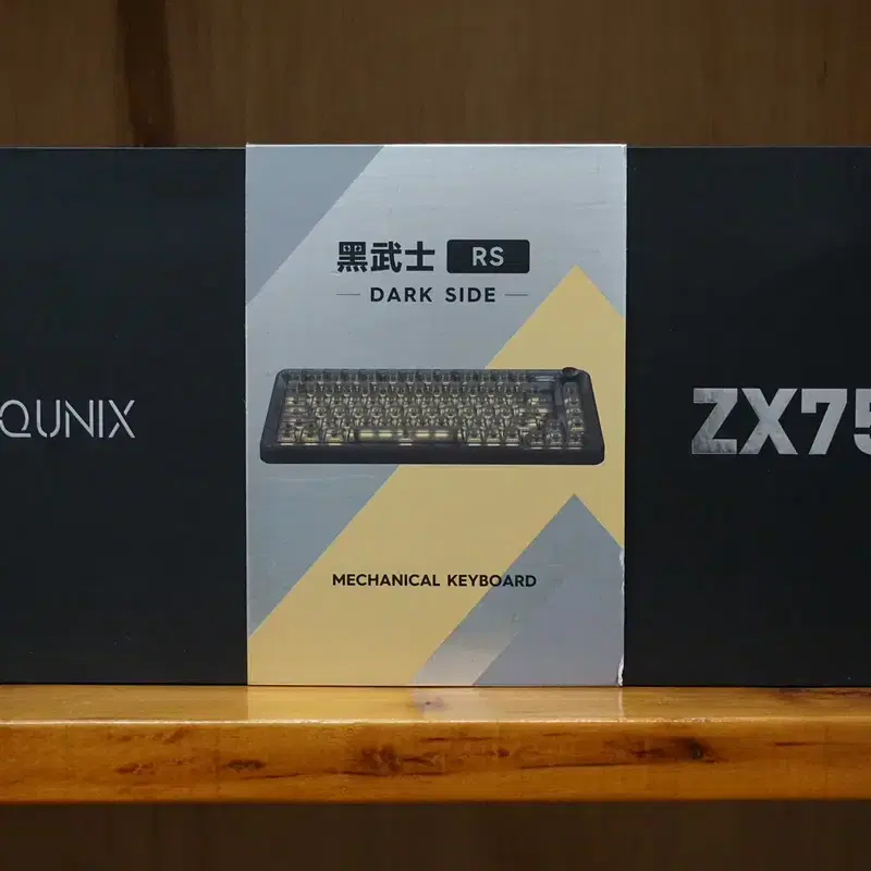 아이큐닉스 ZX75 RS 기계식 키보드