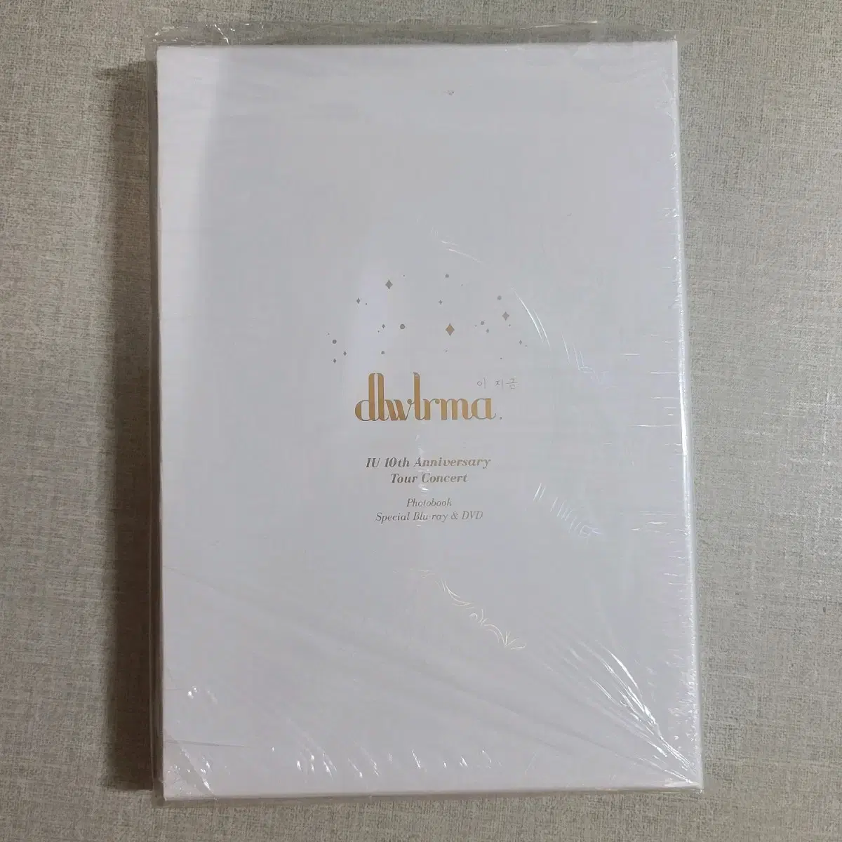 아이유 10주년 콘서트 이지금콘 dvd,블루레이,포토북,포토카드