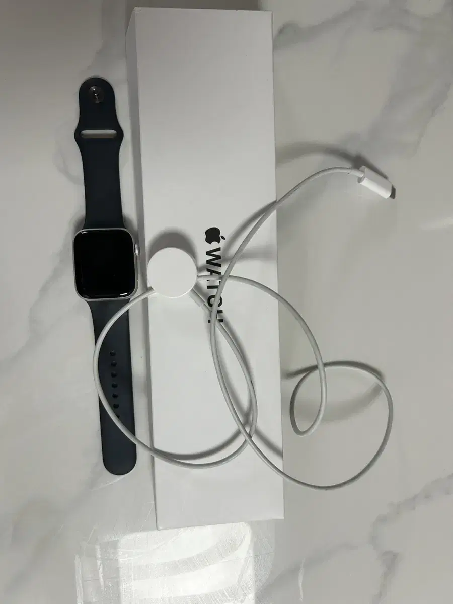 Apple Watch SE2 44mm Silver (with box)