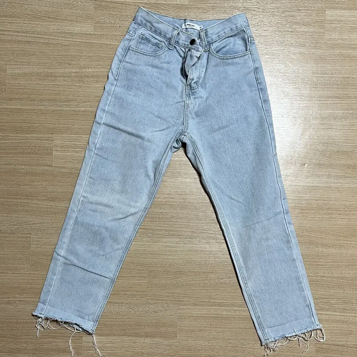 Gogoshing straight pants for sale!