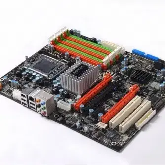 ZOTAC X58 (X58SLI-A-E) (1366소켓/하자있는제품)