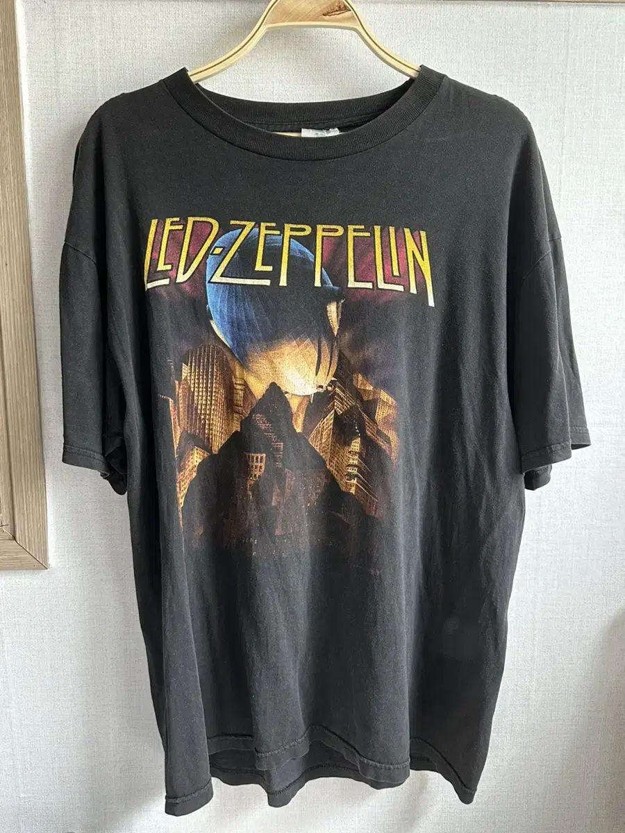 90s Led Zeppelin T-Shirt Band Tee