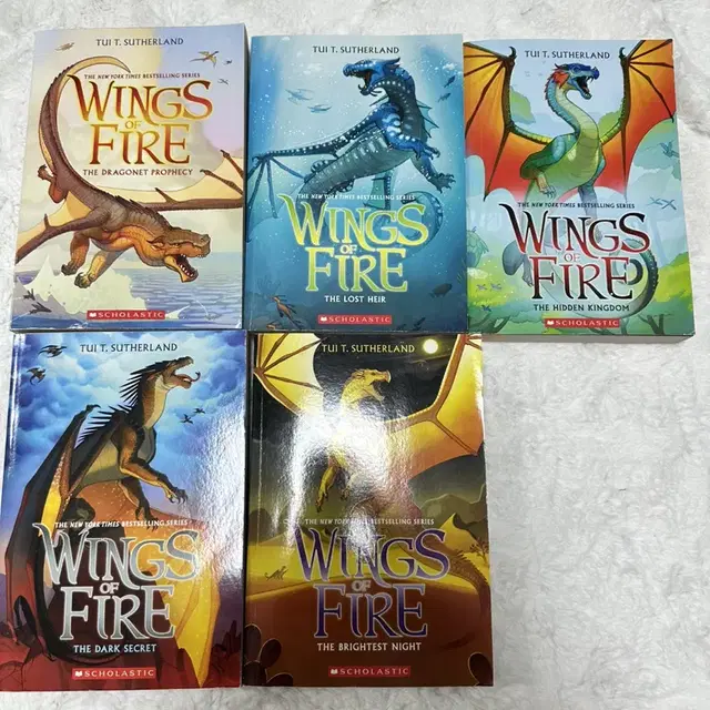 영어 원서 22권 책 판매합니다 wings of fire