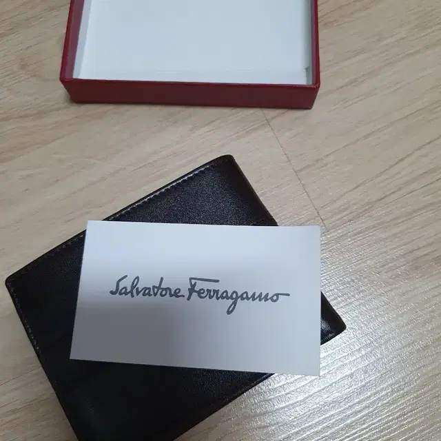 FERRAGAMO 페라가모 남성지갑 66-8926 T.MORO 04769