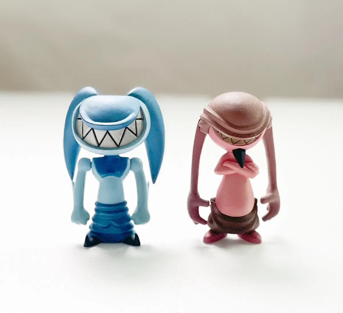 Toomat x Kidrobot Evil Skaters Mini-Series Emmy & Troy Figures