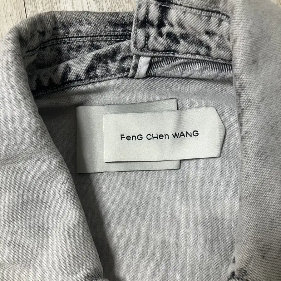 Feng Chen Wang 24SS 로고 패치 데님 자켓 [XL]