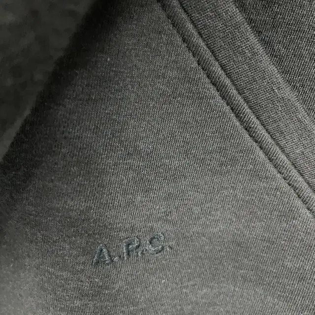 A.P.C 후드 팝니다.