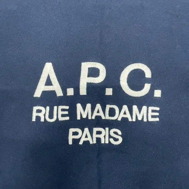 A.P.C 맨투맨 팝니다