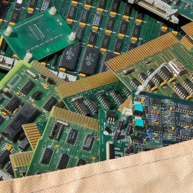 (삽니다)각종기판 메모리 CPU.고장난핸드폰. 대량매입