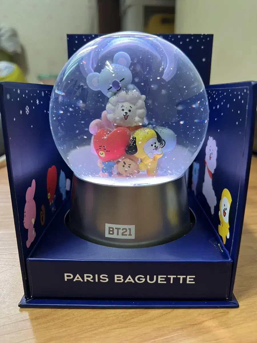 BTS BT21 Snowball (BTS BT21 Snowball)