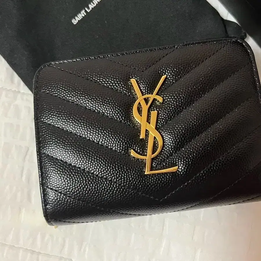 saint laurent 생로랑 지갑 (모노그램 지퍼 지갑)금장 블랙