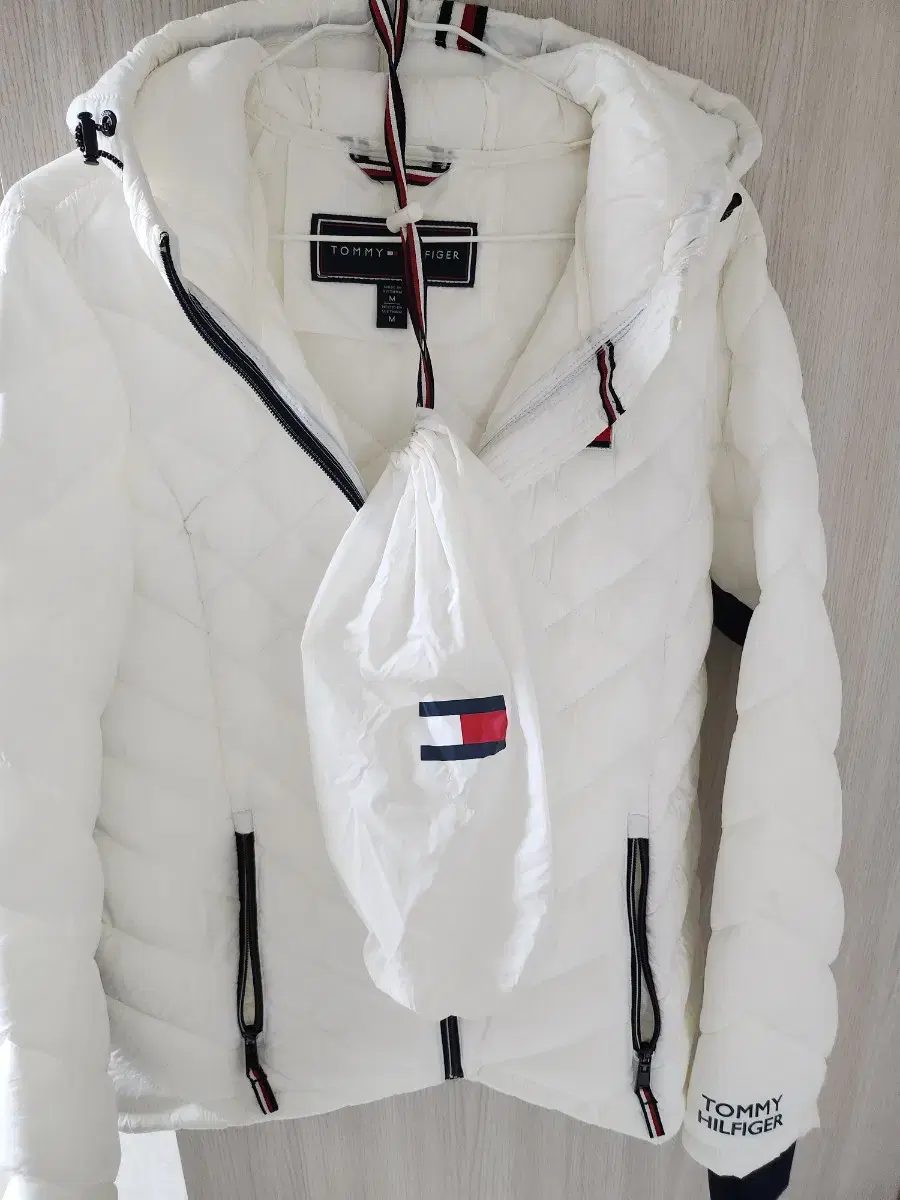 Tommy Hilfiger Lightweight Down Jacket