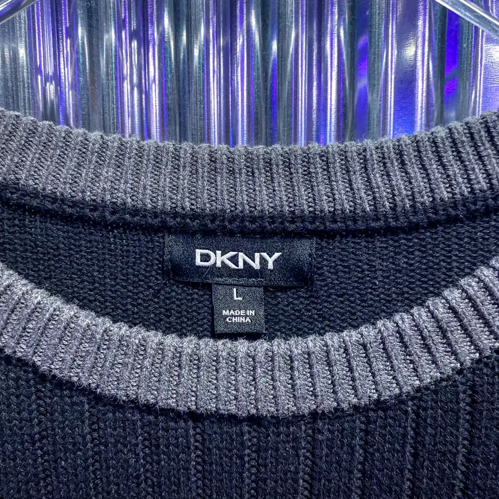 DKNY 코튼 라운드넥 니트 (국내 M) C944