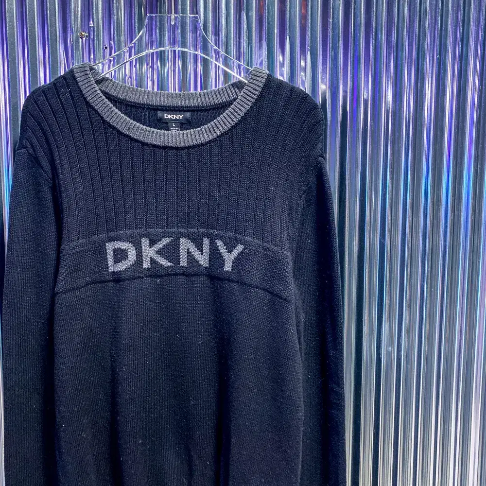 DKNY 코튼 라운드넥 니트 (국내 M) C944