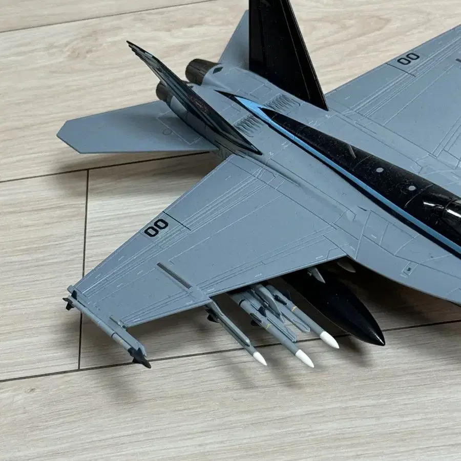 탑건 에디션 하비마스터 1/72 FA-18E 모형 비행기