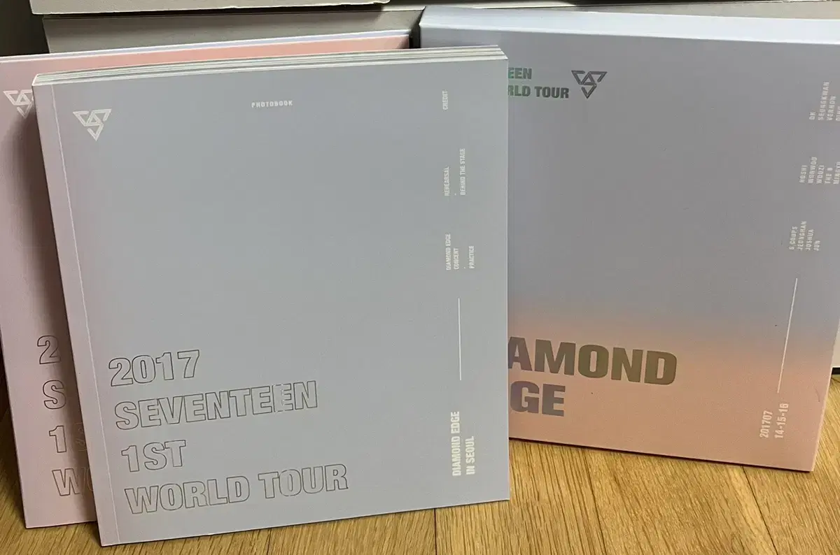 Seventeen Dia Edgecone Memory Book