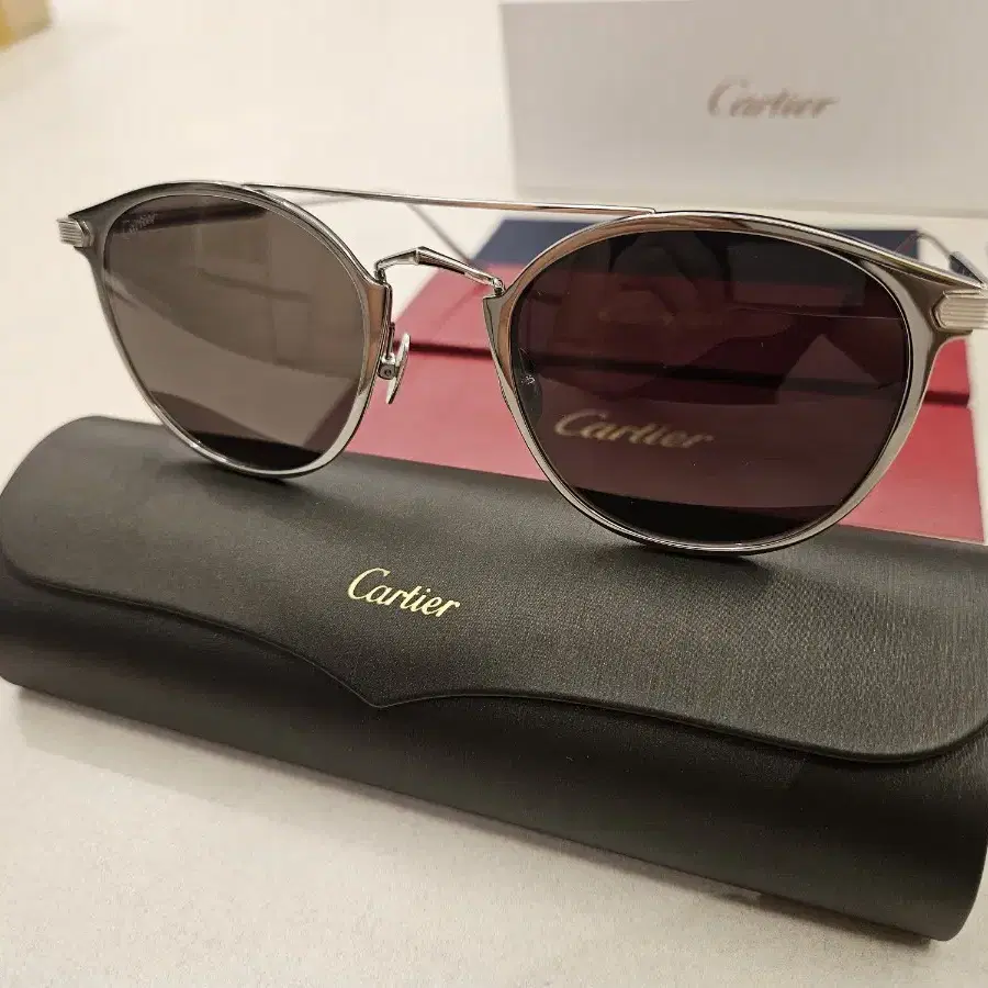 CARTIER 까르띠에 선글라스 CT0015S 4번 컬러 제품 판매