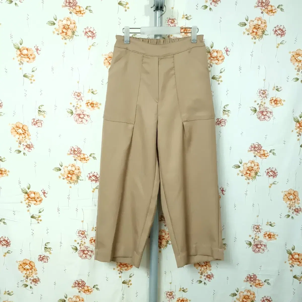 New) Camel Beige Wide Pants 27-29