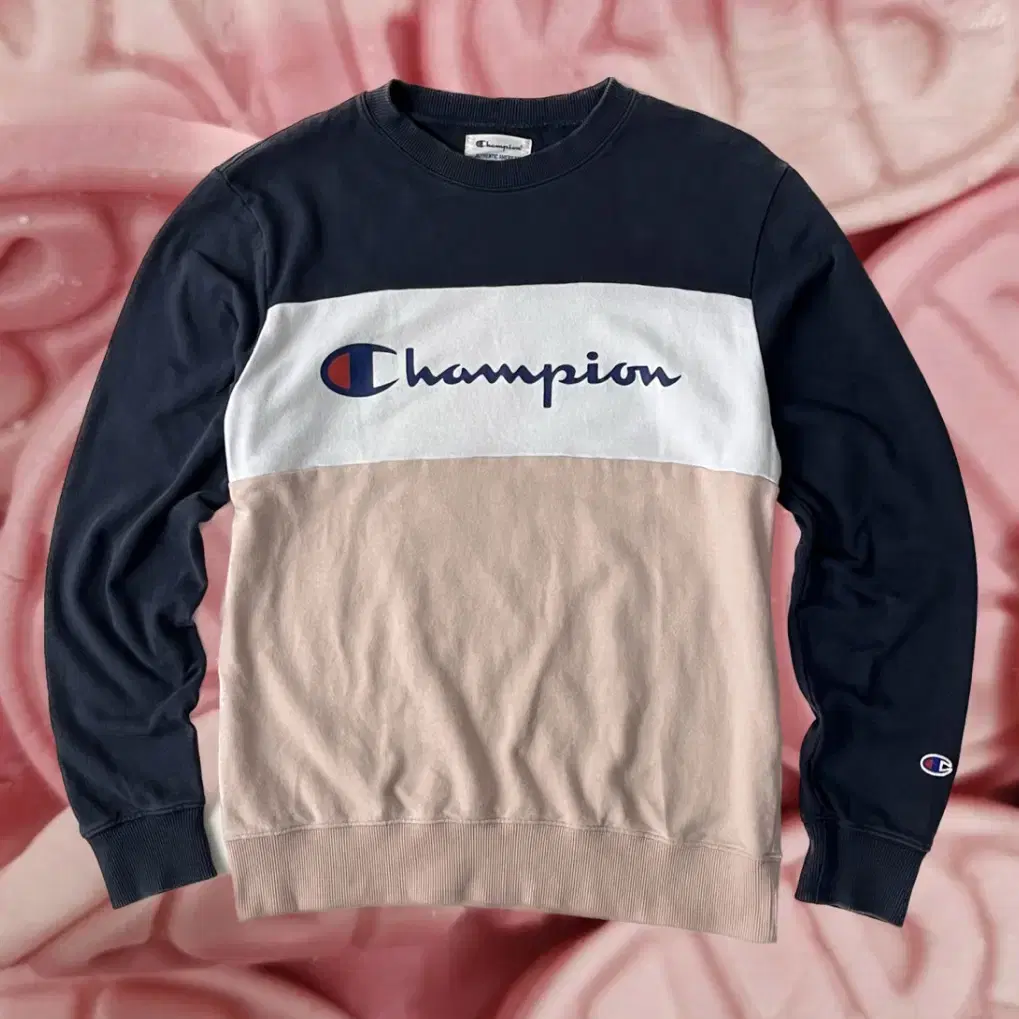 CHAMPION sweatshirt