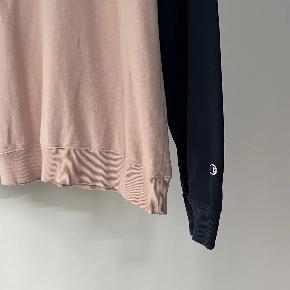 CHAMPION sweatshirt