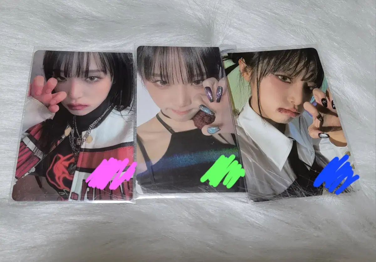 Yena Choi photocard sells in bulk