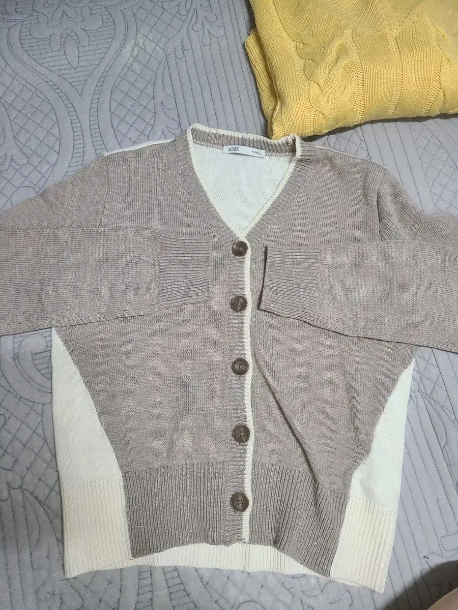 Missy Cardigan L