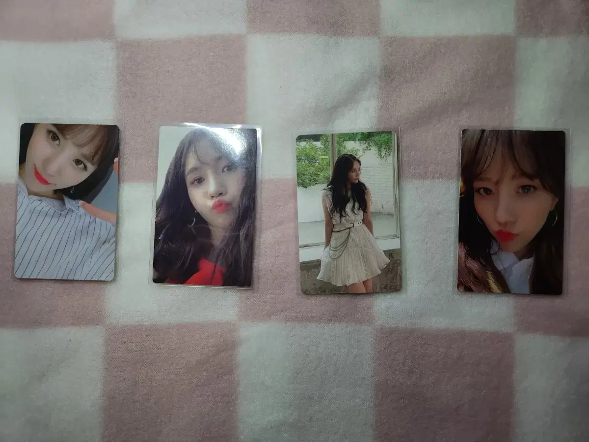 I sell lovelyz jin at photocard 