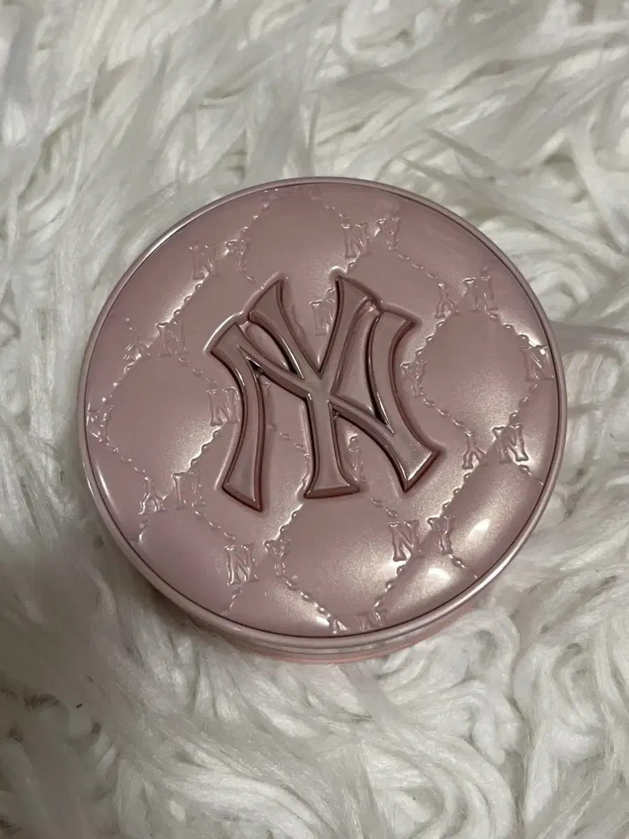 Vanillaco X MLB New York Pink han Limited Edition