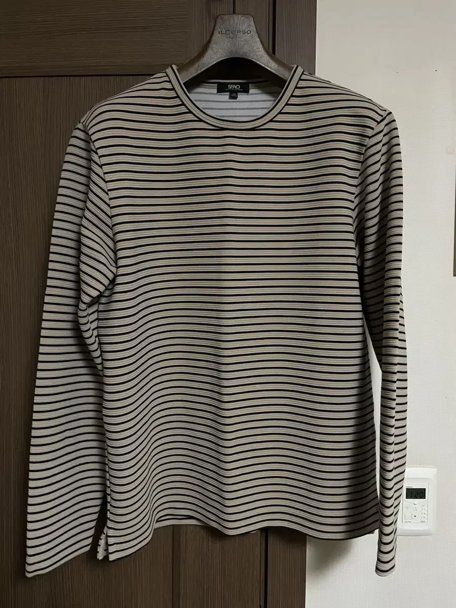 Spao / Stripe embossed long sleeve tee / 100