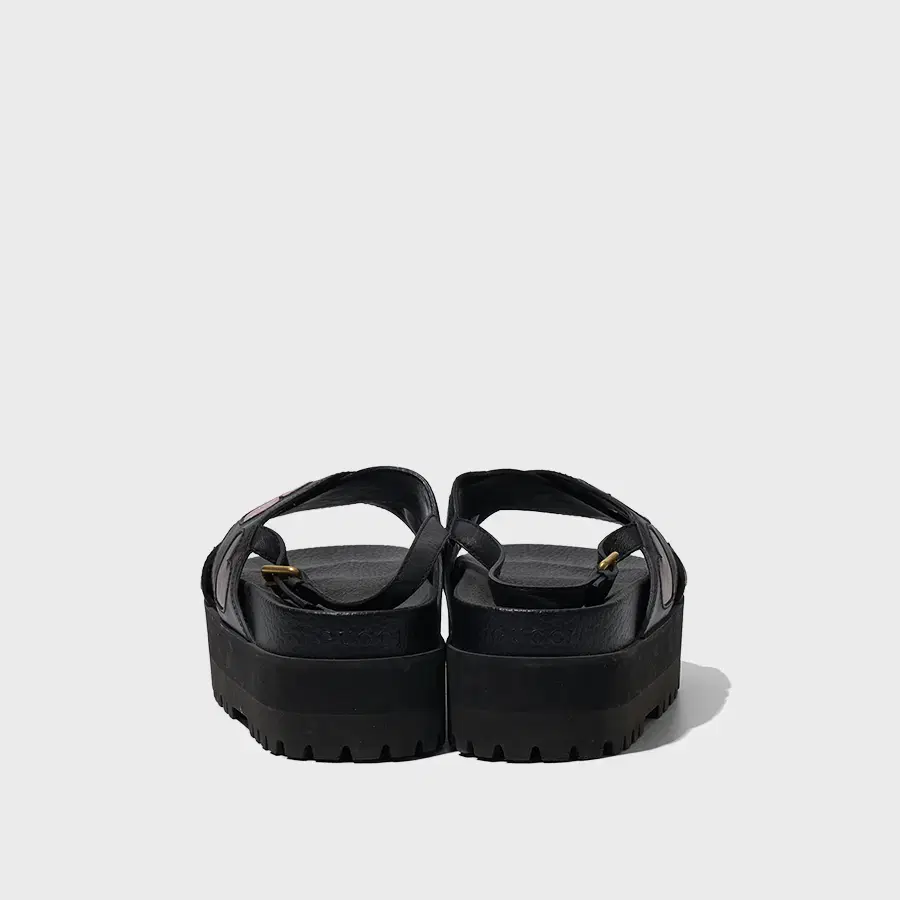 GUCCI SLIPPER EU38