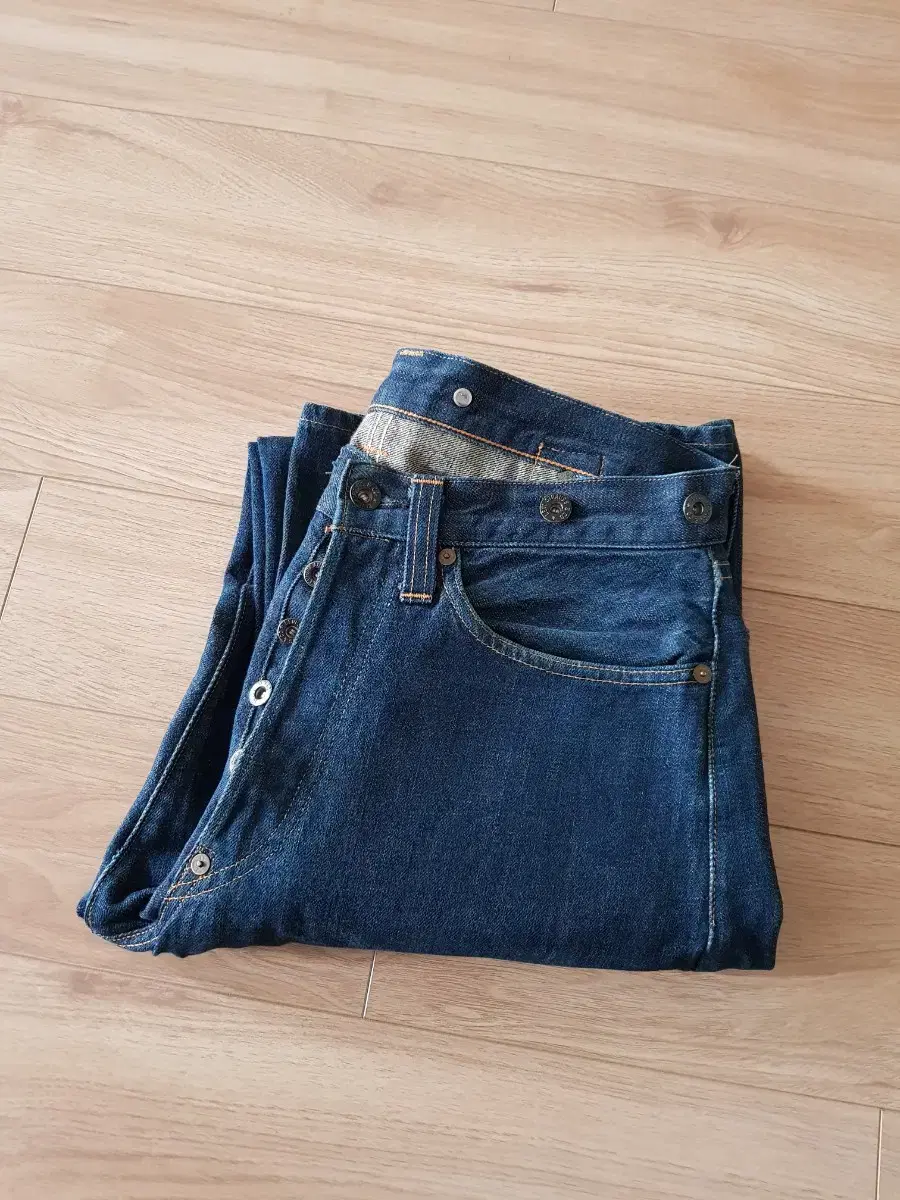 Levi's LVC 201 Cinchback Bloo Selvedge Denim Size 30