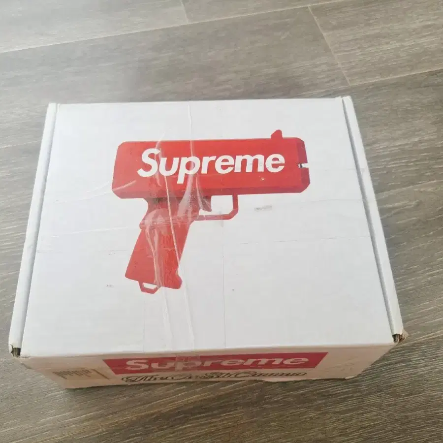 Supreme 머니건, 돈다발총, 돈총