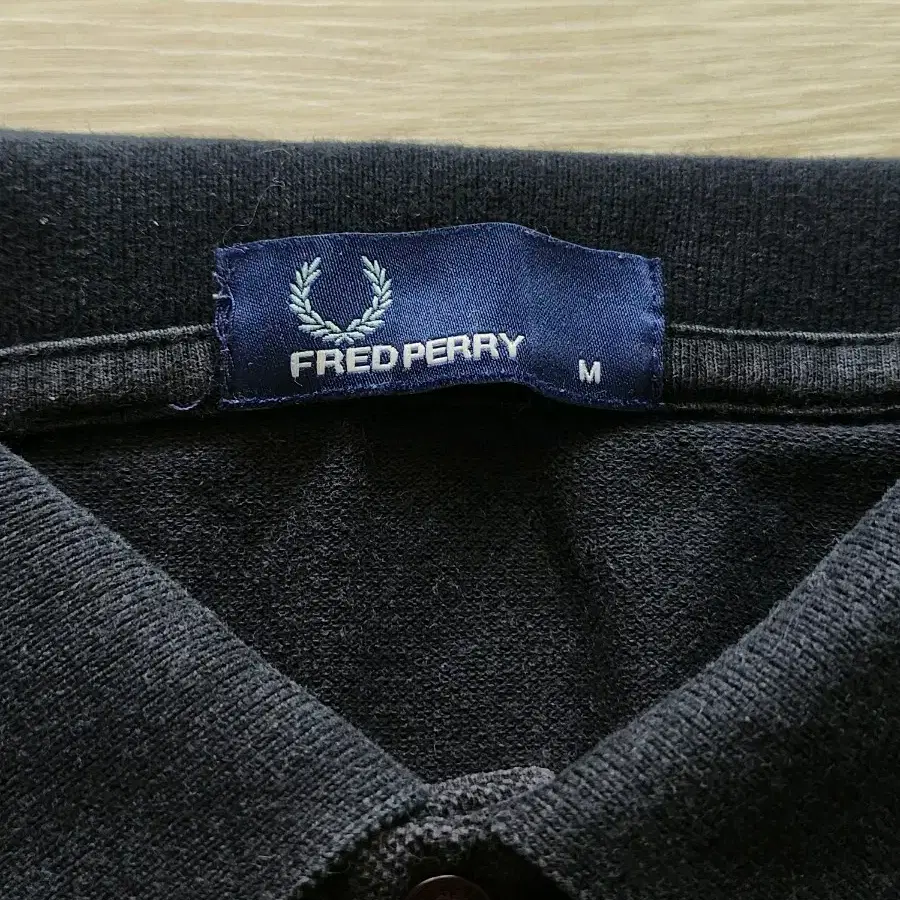 프레드 페리 Fred Perry 남성 폴로티 카라티 블랙 사이즈 M