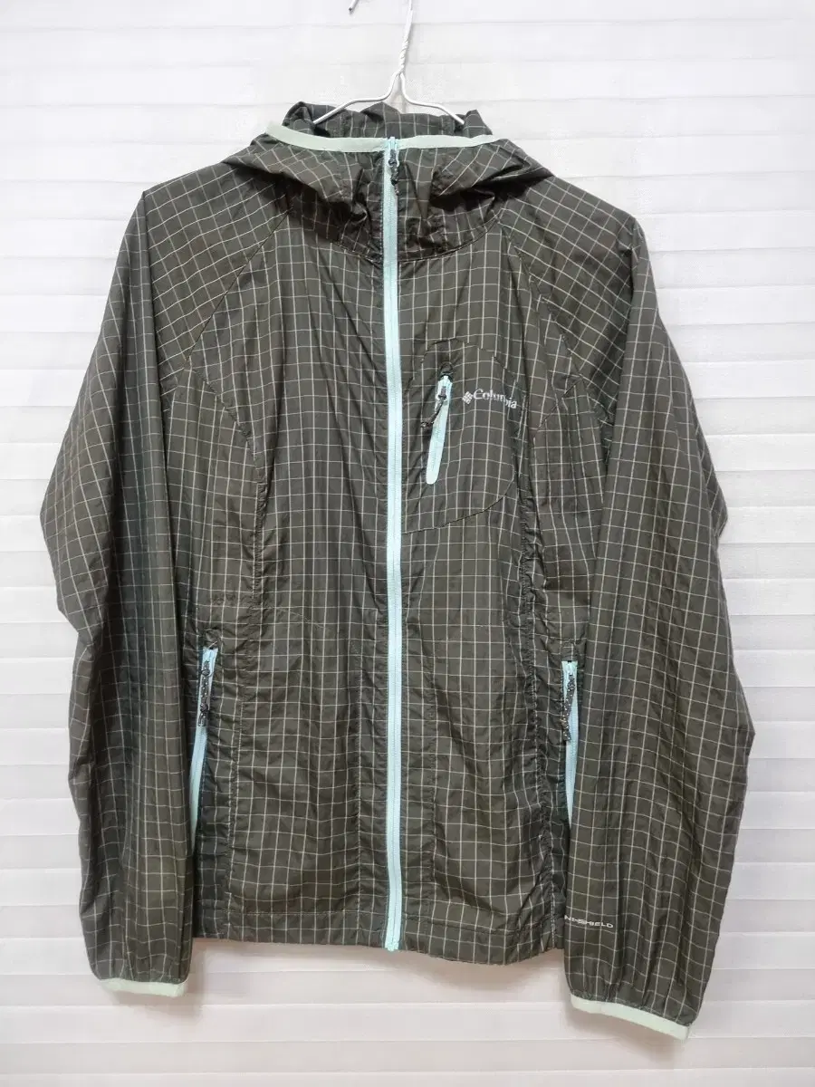 Columbia Thin Windbreaker XS (85)