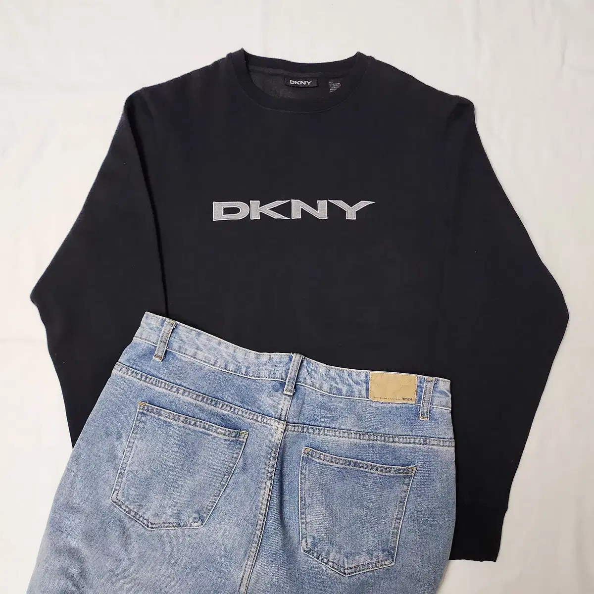 [L]DKNY 90s 자수 맨투맨