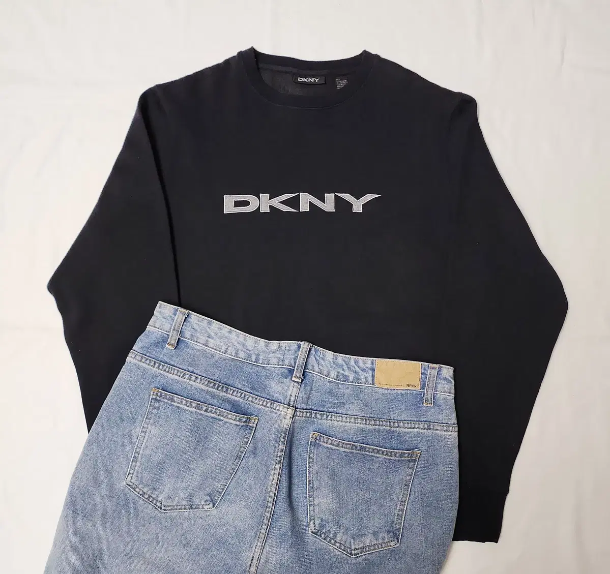 [L]DKNY 90s 자수 맨투맨