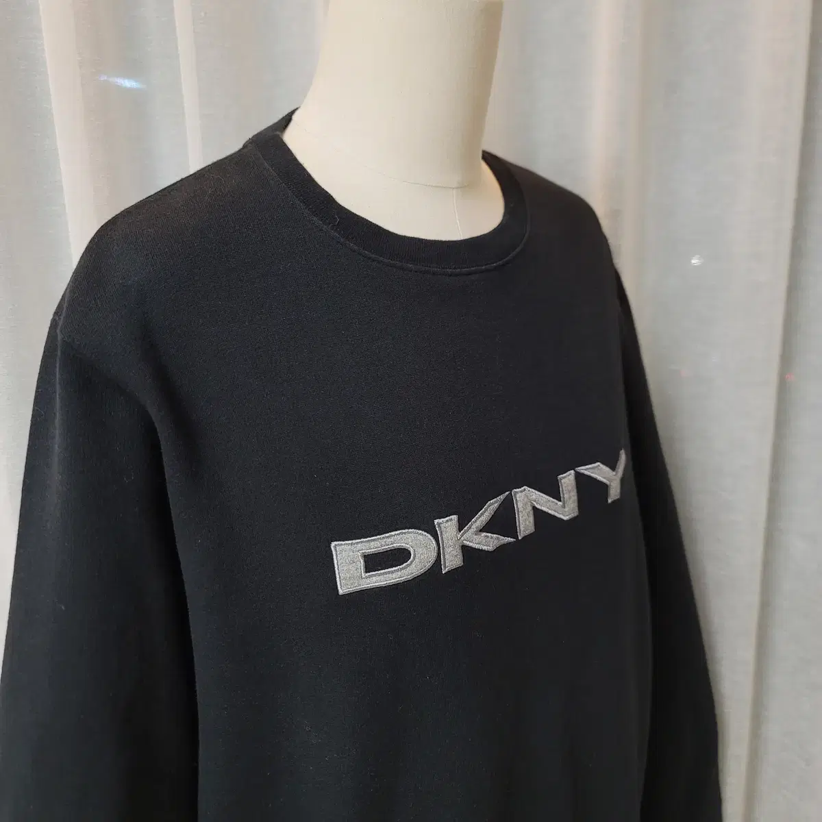 [L]DKNY 90s 자수 맨투맨