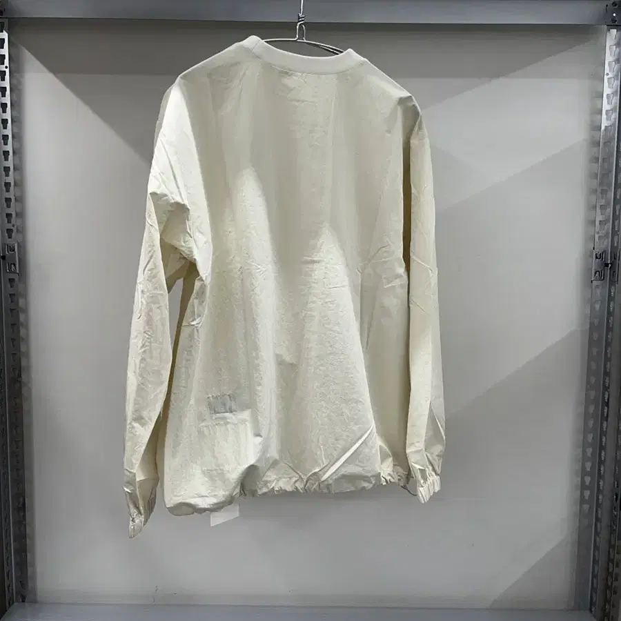 유스 - Loosed Pullover Shirt (Ivory)