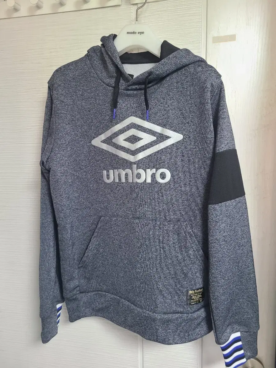 Umbro Hoodie 95