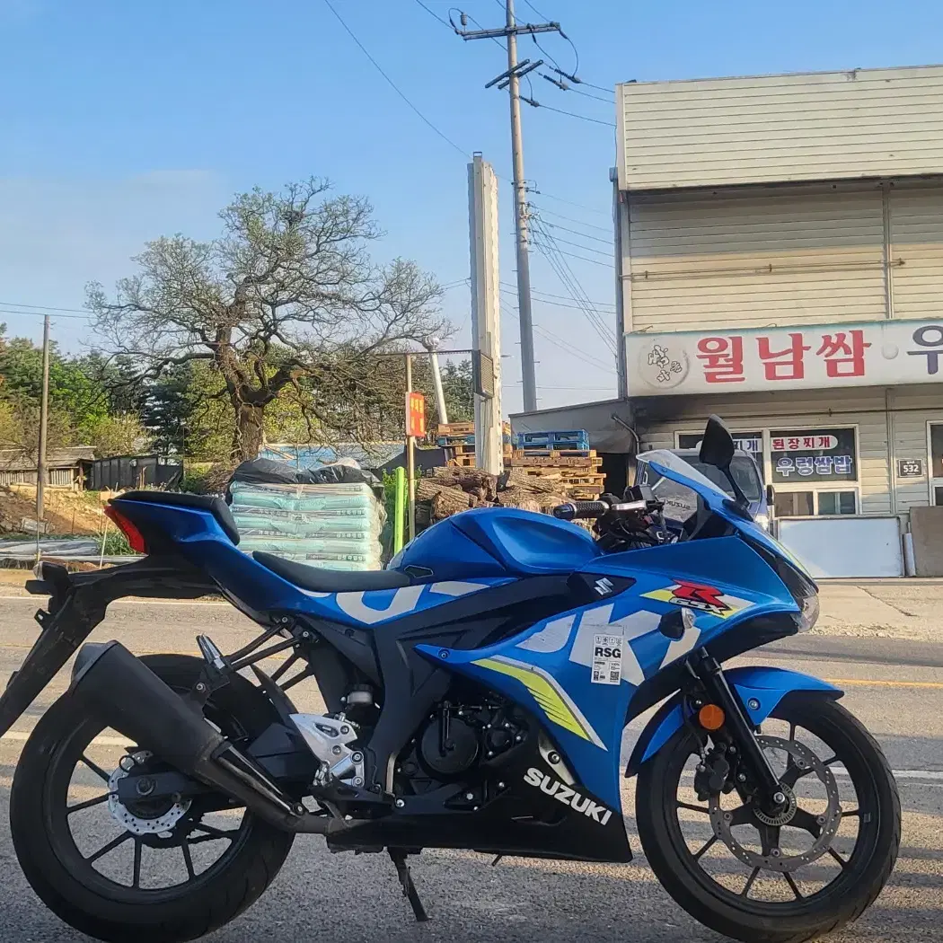 스즈키gsx r125 18년식 /2만키로대/ 신차급컨디션/명차/오늘만급매