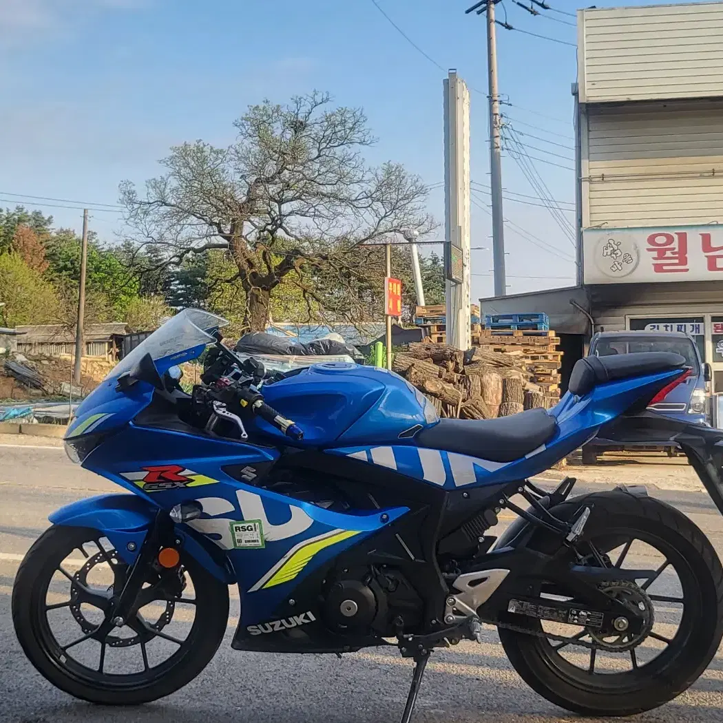 스즈키gsx r125 18년식 /2만키로대/ 신차급컨디션/명차/오늘만급매